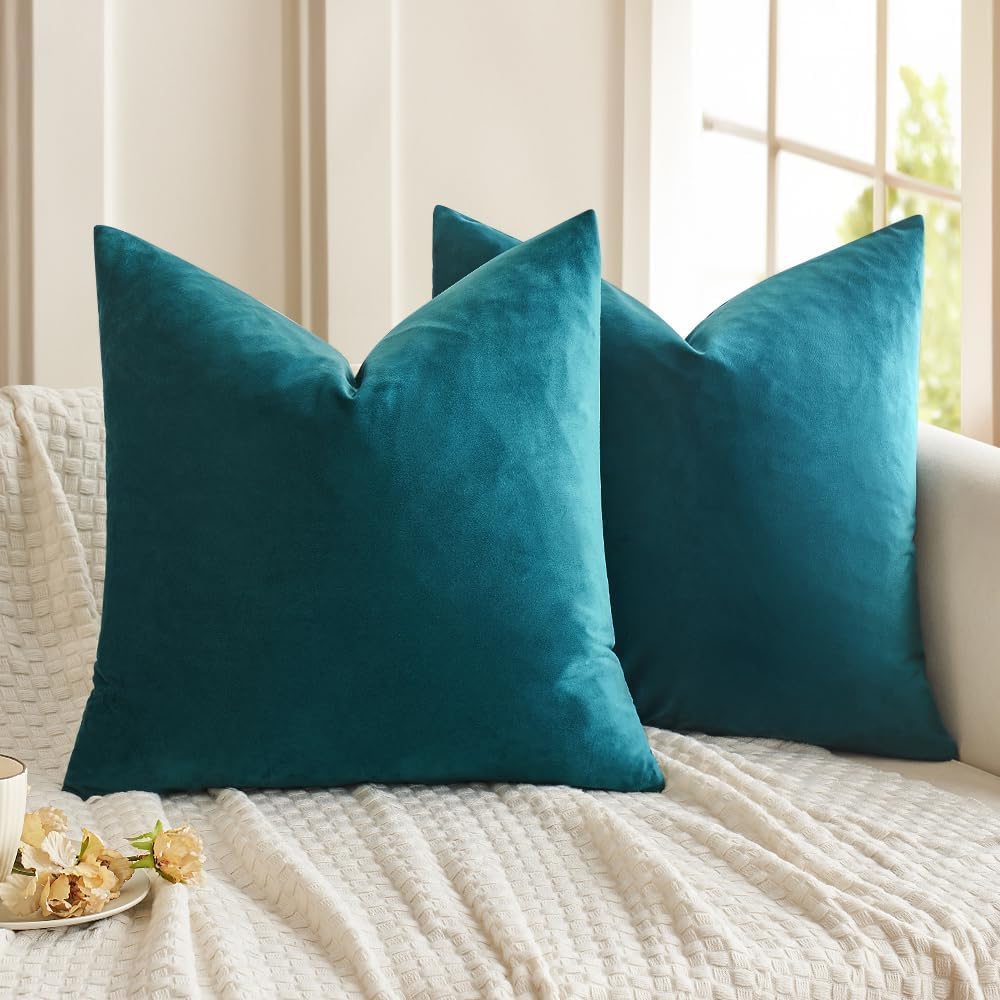 Golf Life Velvet Throw Pillow Covers - Optional Pillow Inserts